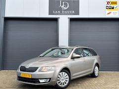 Skoda Octavia Combi - 1.6 TDI Greentech Cruise / Airco / ACTIE