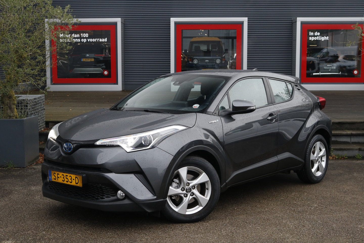 Toyota C-HR - 1.8 Hybrid Active | Achteruitrij camera | - AutoWereld.nl
