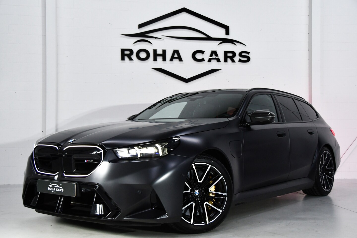 BMW 5-serie Touring - M5 Ultimate pack, Keramisch, Glazendak, B&W Audio - AutoWereld.nl