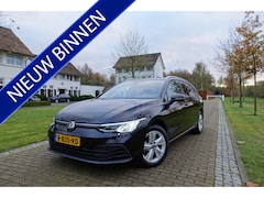 Volkswagen Golf Variant - 1.5 eTSI R-Line | Trekhaak | Stoelverwarming | Stuurwielverw. | CarPlay | Sfeerverlichting