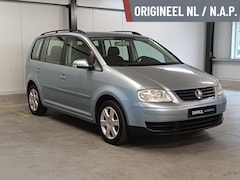 Volkswagen Touran - 1.6-16V FSI Automaat (Org NL/Cruise/NAP)