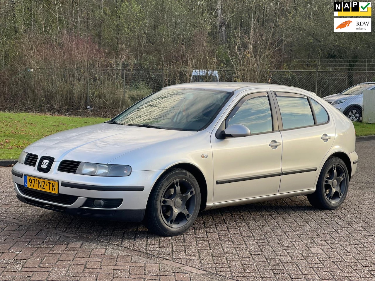 SEAT Leon - 1.6-16V Sport/AIRCO/ELECRAMEN VOOR-ACHTER/TREKHAAK - AutoWereld.nl