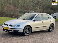 SEAT Leon - 1.6-16V Sport/AIRCO/ELECRAMEN VOOR-ACHTER/TREKHAAK