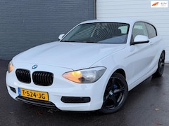BMW 1-serie - 116i AIRCO/BLUETOOTH/KEYLES/CRUISE/LMV