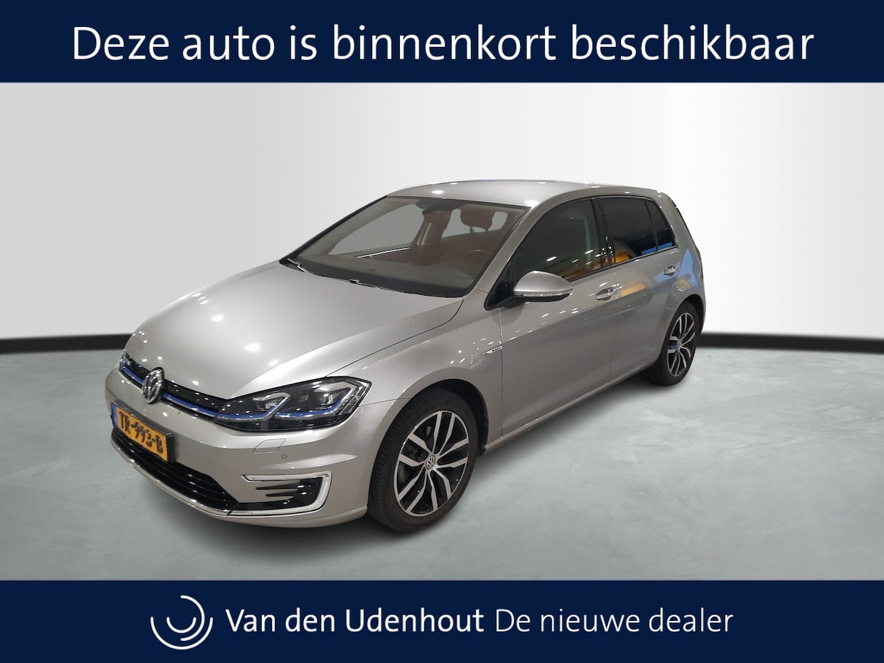 Volkswagen e-Golf - e-Golf | 17" velgen "Madrid" | Camera | Verwarmde voorstoelen | VERWACHT - AutoWereld.nl