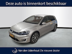 Volkswagen e-Golf - e-Golf | 17" velgen "Madrid" | Camera | Verwarmde voorstoelen | VERWACHT
