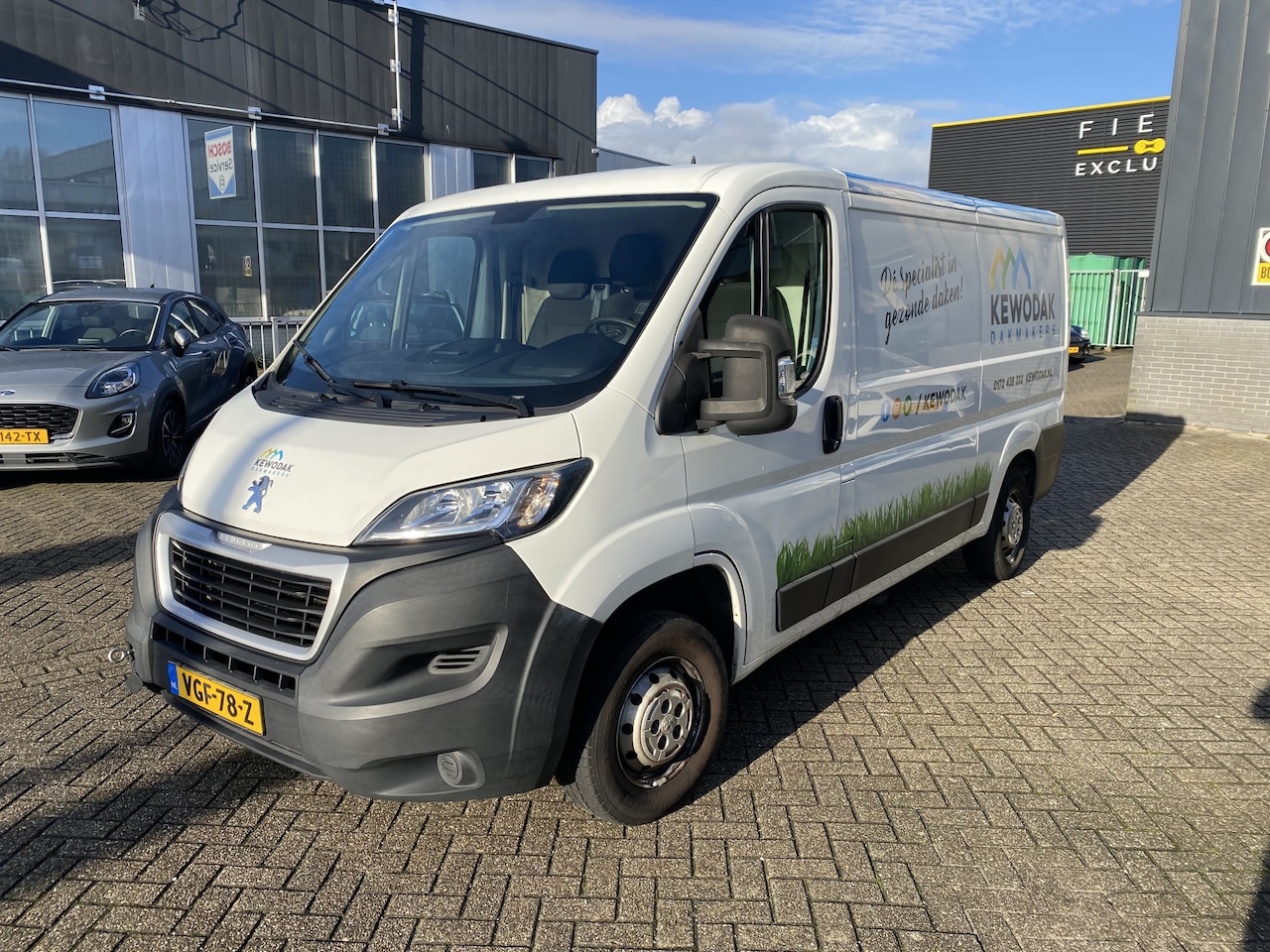 Peugeot Boxer - 330 2.2 BlueHDi 140 L2H1 Premium Motor stuk !!!!! - AutoWereld.nl