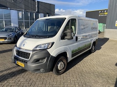 Peugeot Boxer - 330 2.2 BlueHDi 140 L2H1 Premium Motor stuk