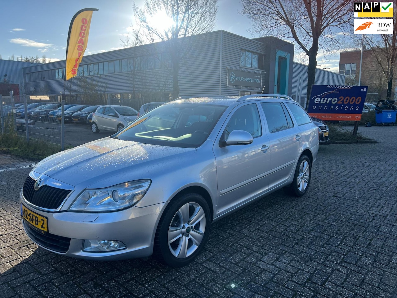 Skoda Octavia Combi - 1.4 TSI Greentech Elegance Businessline 1.4 TSI Greentech Elegance Business Line - AutoWereld.nl
