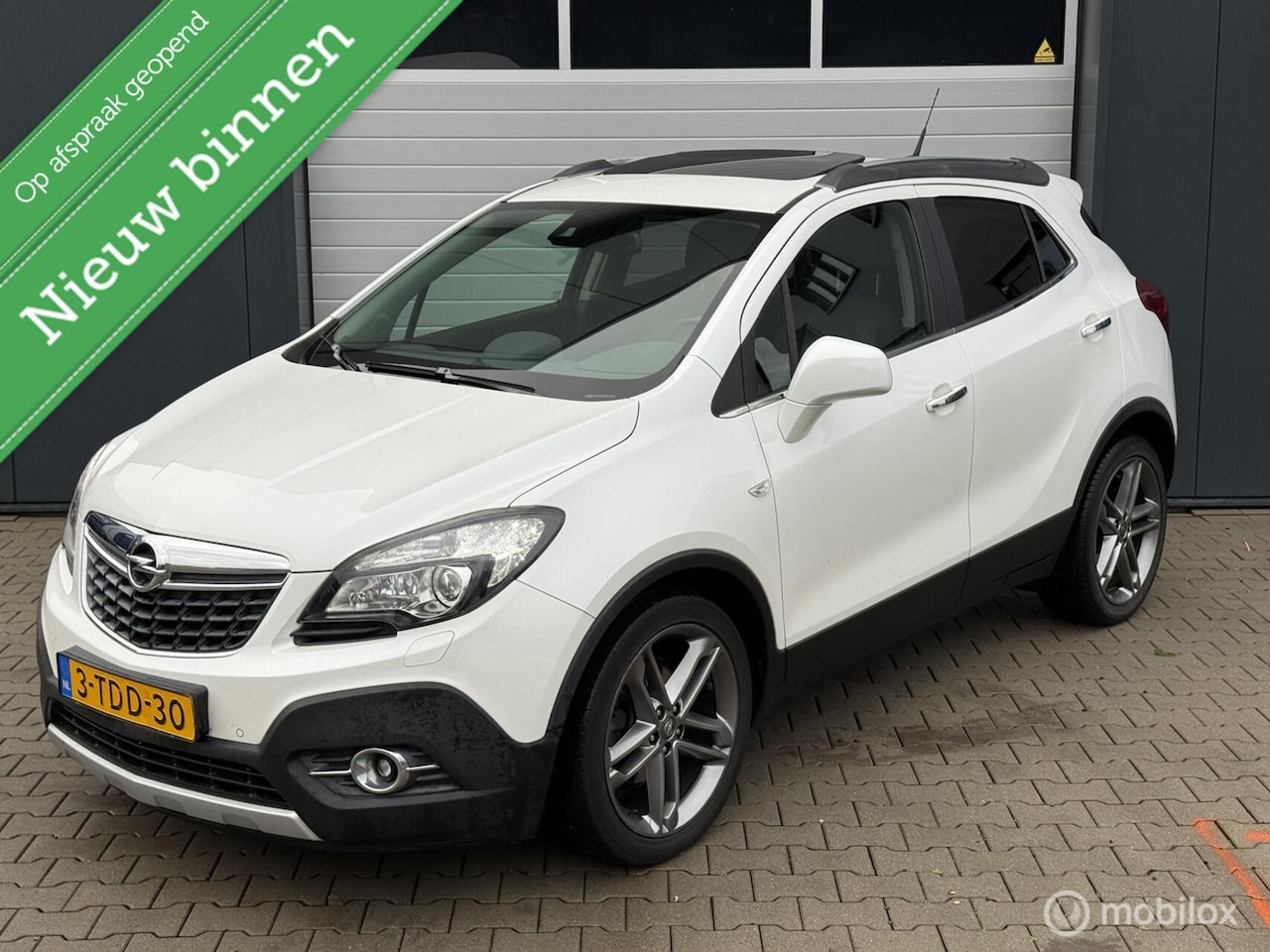 Opel Mokka - 1.4 T Cosmo| Cruise| Bi-xenon| Schuifdak|Stoelver - AutoWereld.nl