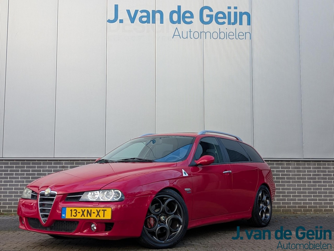 Alfa Romeo 156 Sportwagon - 2.5 V6 Distinctive | Ti Interieur | Leder | Schuifdak | 18" | Busso motor! - AutoWereld.nl