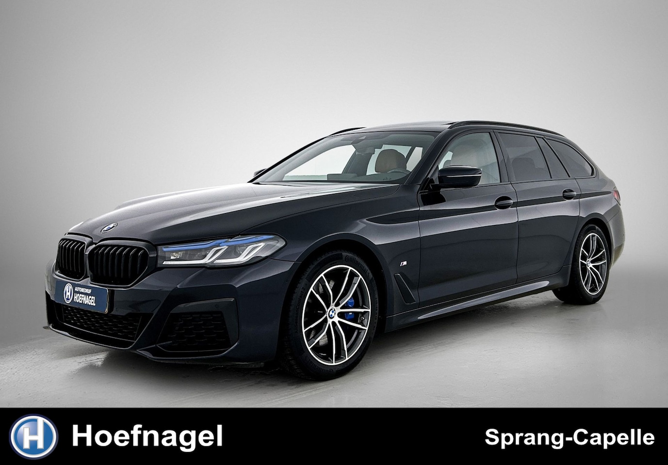 BMW 5-serie Touring - 530i M Sport | Trekhaak | Schuifdak | Laser | Camera | Memory Stoelen | Stoelverwarming - AutoWereld.nl