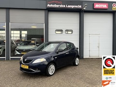 Lancia Y(psilon) - Ypsilon 0.9 TwinAir Gold Automaat