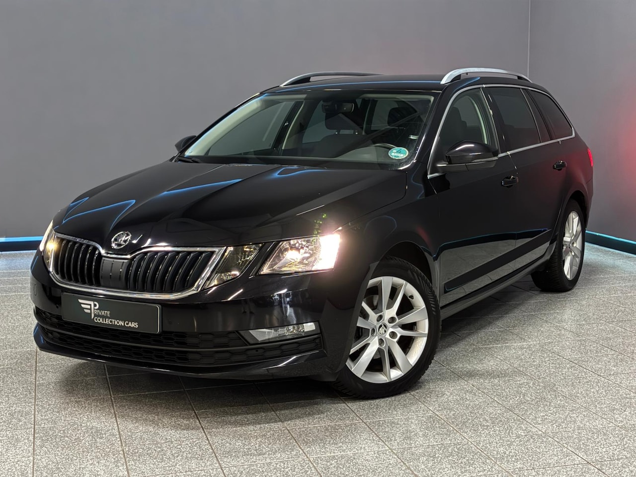 Skoda Octavia Combi - 1.5 TSI Greentech Sport Business CarPlay|Trekhaak - AutoWereld.nl