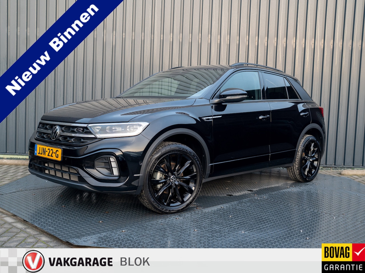 Volkswagen T-Roc - 1.5 TSI R-Line Business | Black Style | Keyless | Elk. A-klep | Side Assist | IQ Light | C - AutoWereld.nl