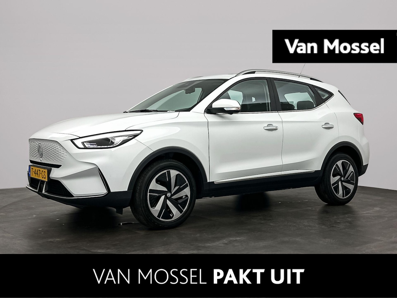 MG ZS - Standard Range Luxury 50 kWh | WLTP 320KM | Panorama/Schuif-Kantel Dak | 17'LMV | ACC | EC - AutoWereld.nl