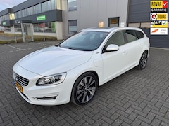 Volvo V60 - 2.4 D6 AWD Plug-In Hybrid Summum