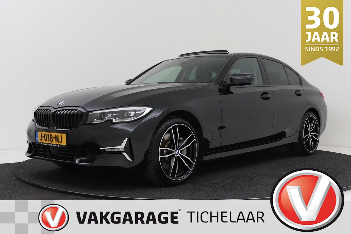 BMW 3-serie - 330i High Executive | Panoramadak | 3-Zone Clima | CarPlay | Leer | Sportstoelen | Stoelve - AutoWereld.nl