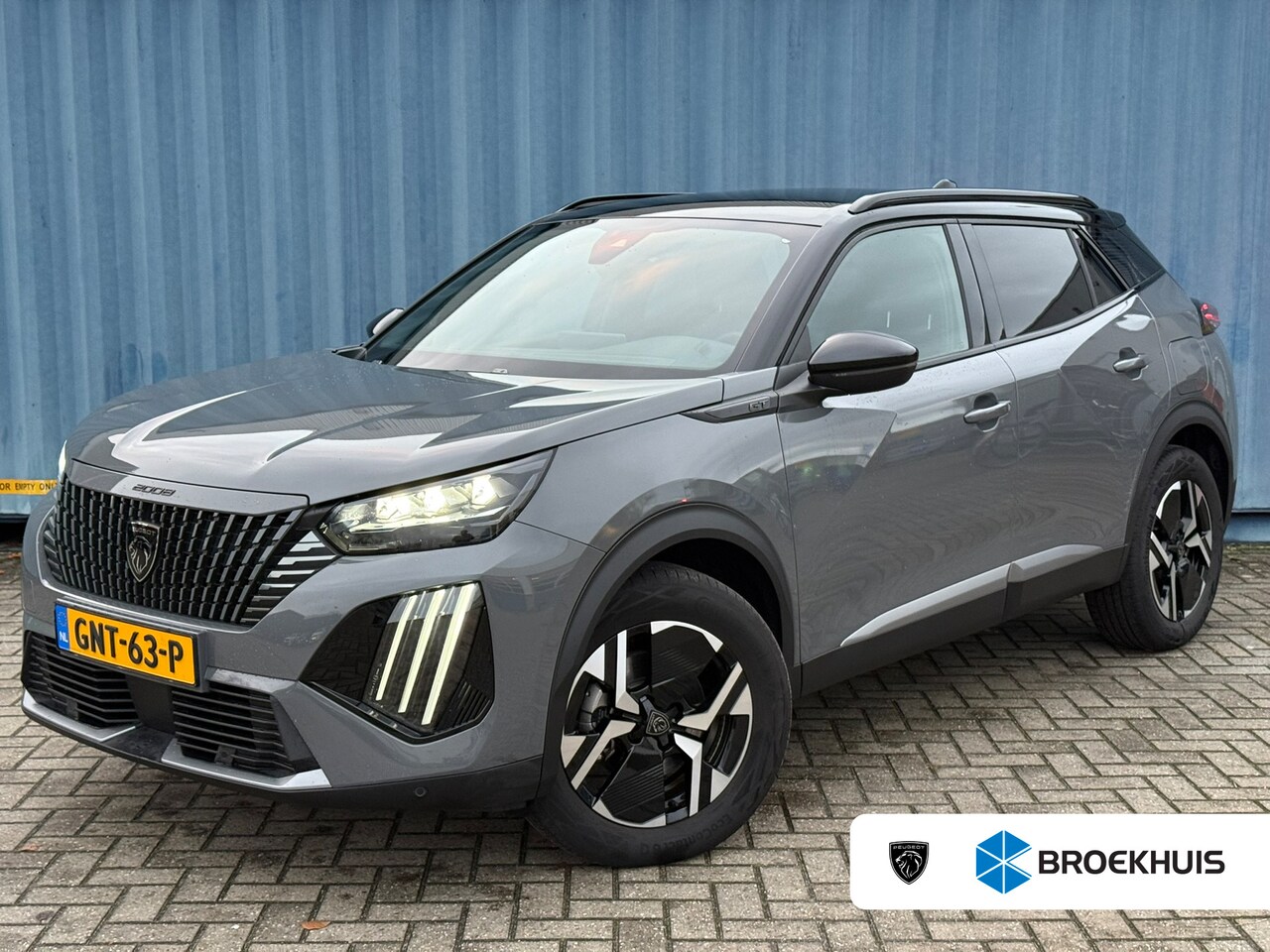 Peugeot 2008 - 1.2 Hybrid 136 GT | Achteruitrijcamera | Afwijkende dakkleur | Airco (automatisch) - AutoWereld.nl