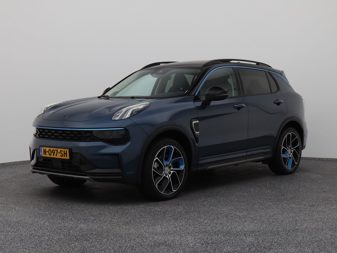 Lynk & Co 01 - 1.5 Plug-in Hybrid | NLD AUTO - AutoWereld.nl