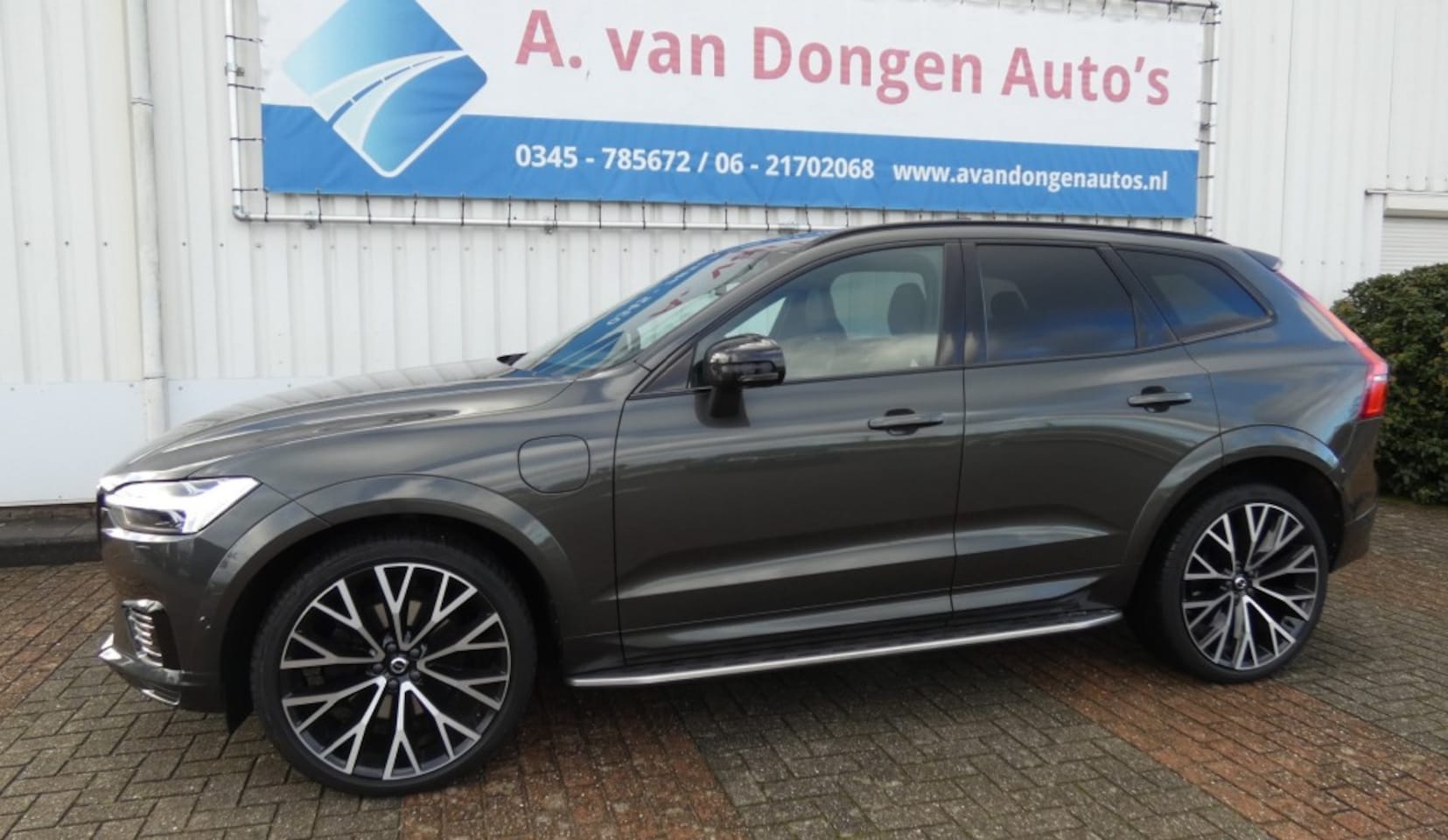 Volvo XC60 - 2.0 T6 AWD Inscription 2.0 T6 AWD INSCRIPTION,Luchtv,360,Pano,ACC,Trhaak - AutoWereld.nl
