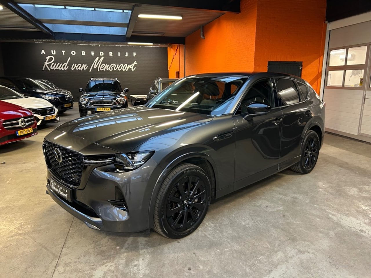 Mazda CX-60 - 2.5 PHEV HOMURA + / 360 Camera / Ad-Cruise / Bose / Trekhaak - AutoWereld.nl