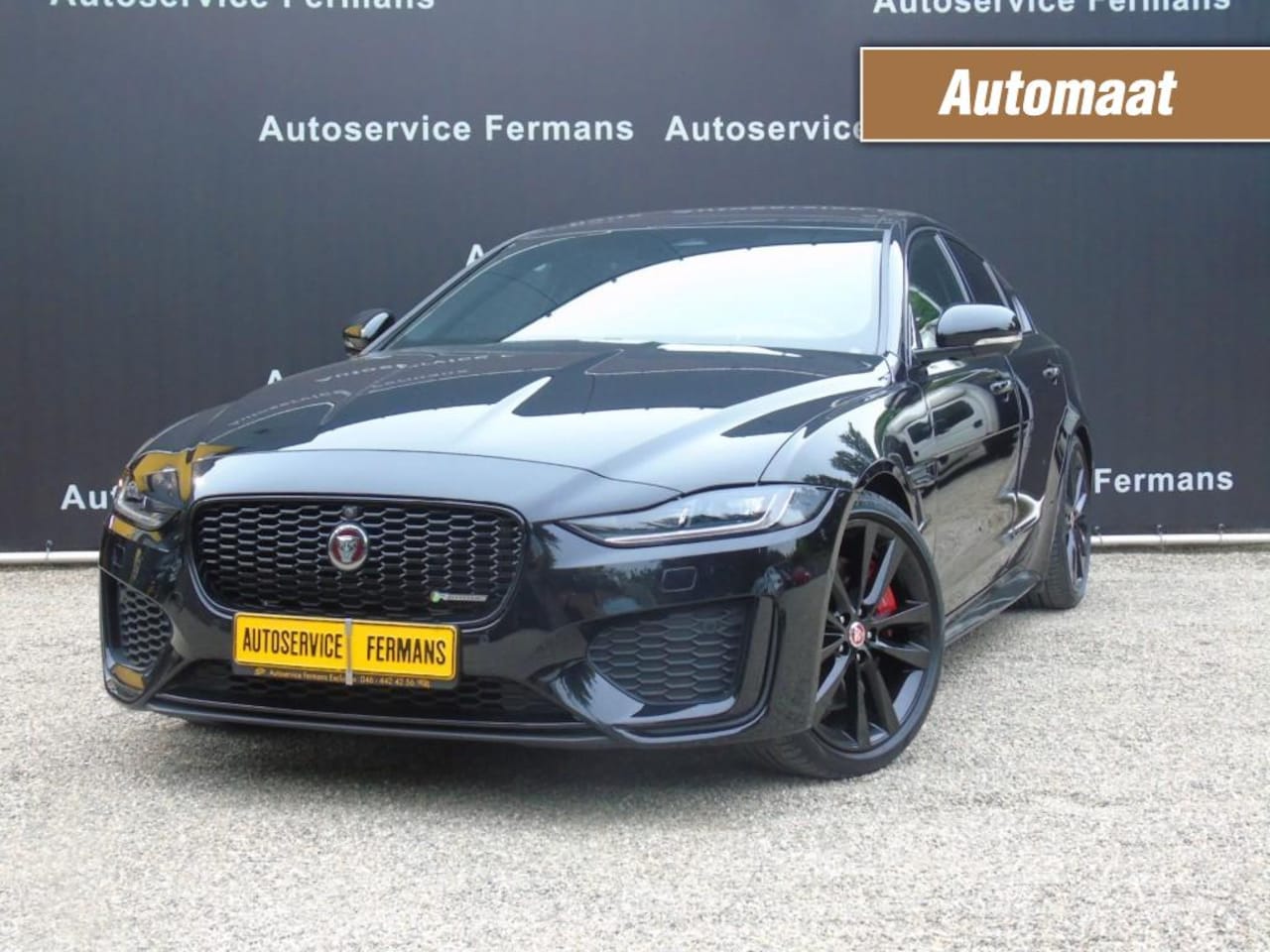 Jaguar XE - XE P250 R-Dynamic - 2022 - 43DKM - Panodak - 19 - Bomvol - AutoWereld.nl