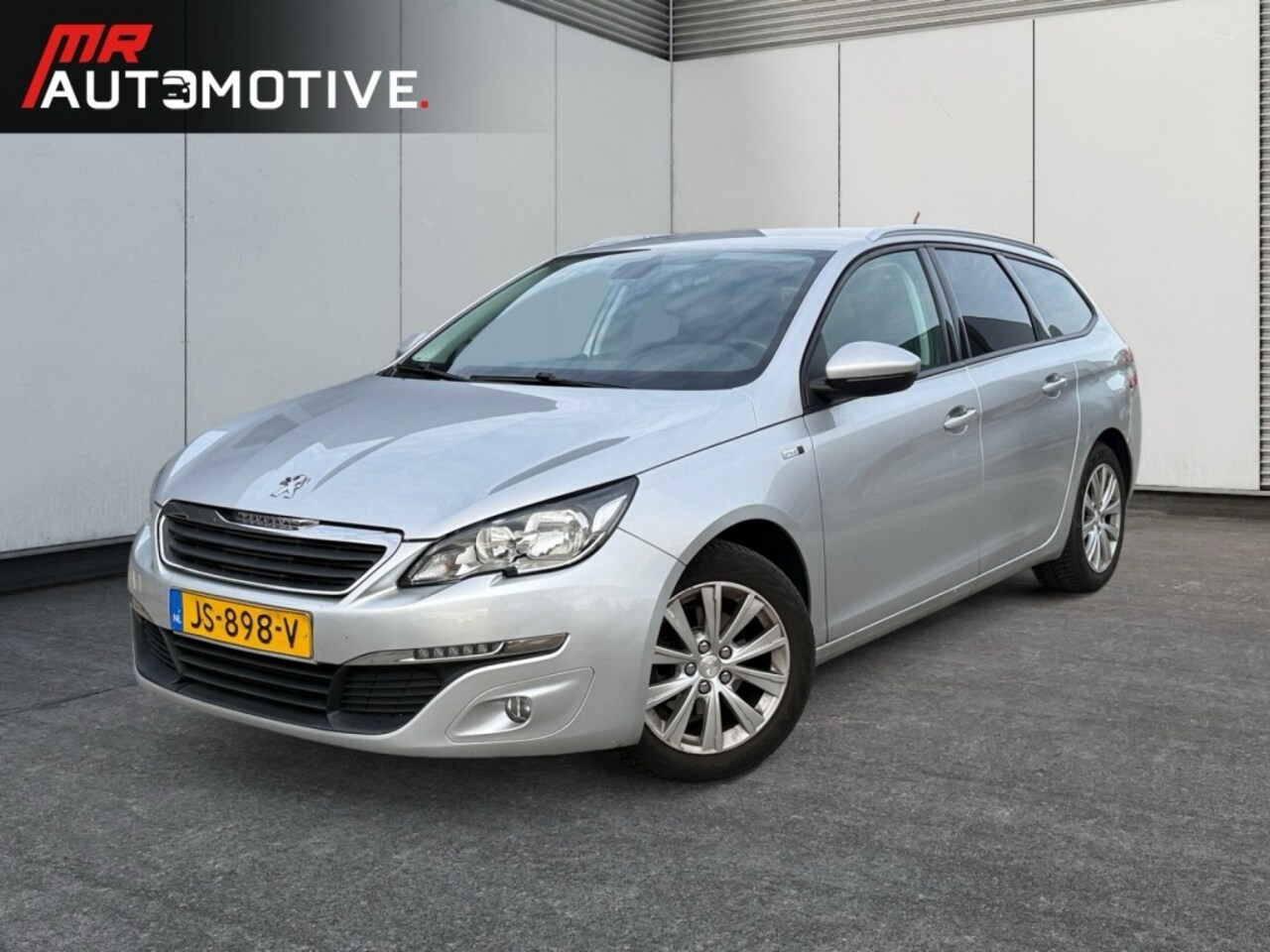 Peugeot 308 - 1.2 Puretech - Navi, Clima, Cruise - AutoWereld.nl