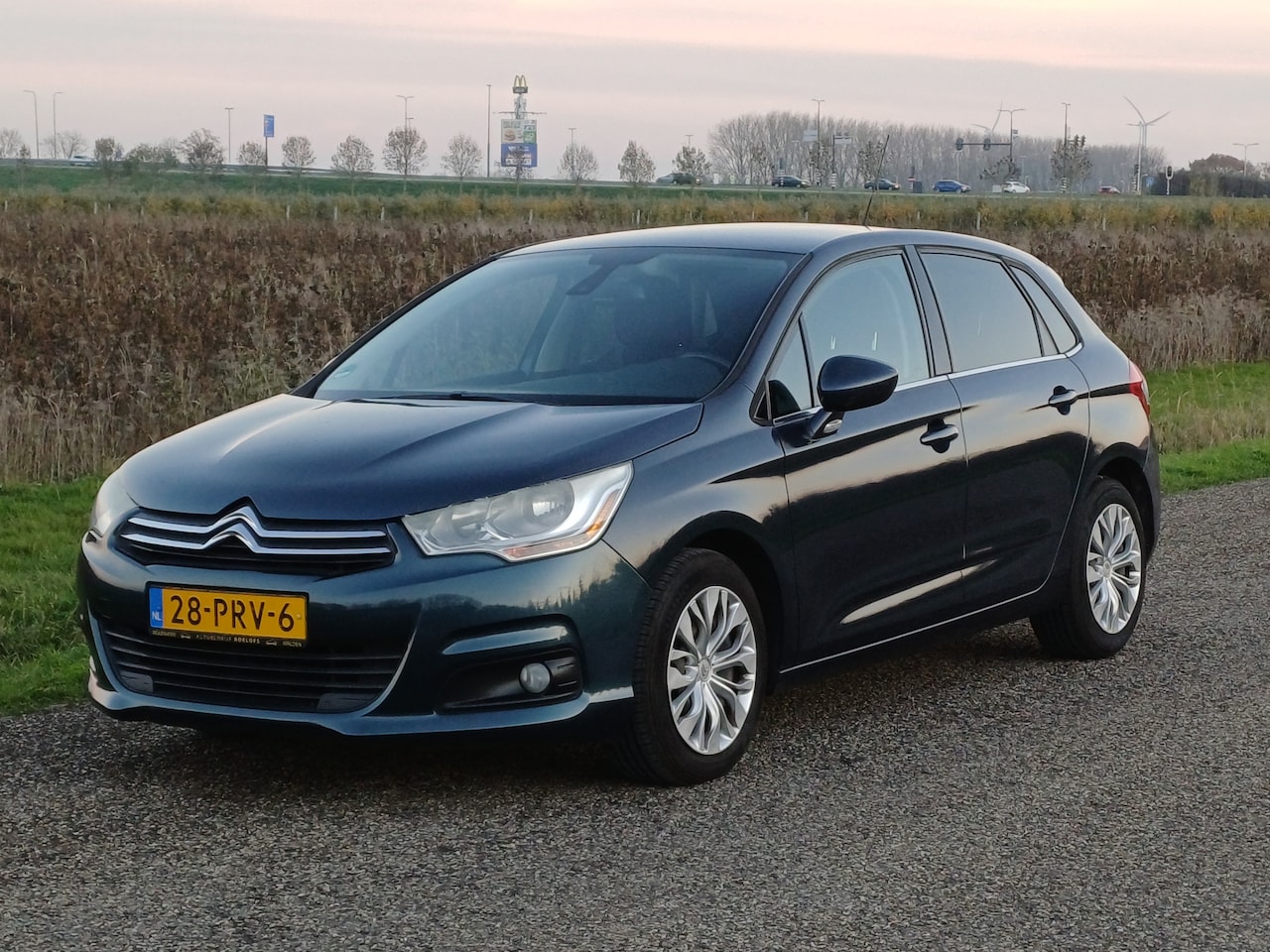 Citroën C4 - 1.6 VTi Tendance /Lage km!/Goed onderhouden!/Trekhaak/Cilma/ - AutoWereld.nl