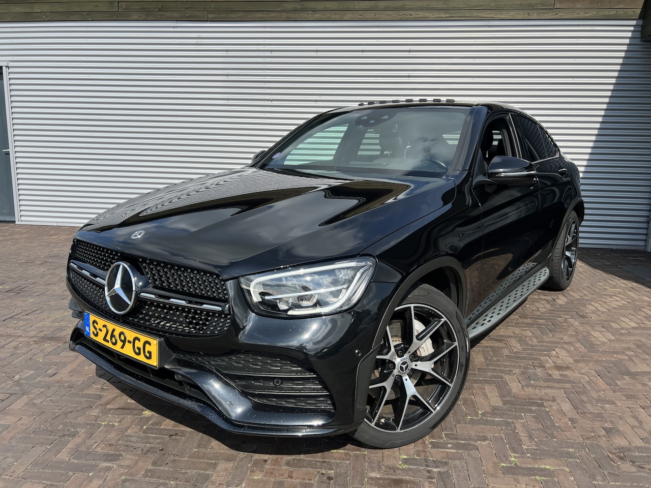 Mercedes-Benz GLC-klasse Coupé - 300 4MATIC Premium Plus AMG NIGHT PAKKET - AutoWereld.nl