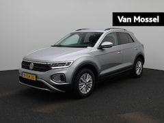 Volkswagen T-Roc - 1.5 TSI Life 150 PK | Automaat | Airco | Apple Carplay | Adaptieve Cruise Control | Lane A