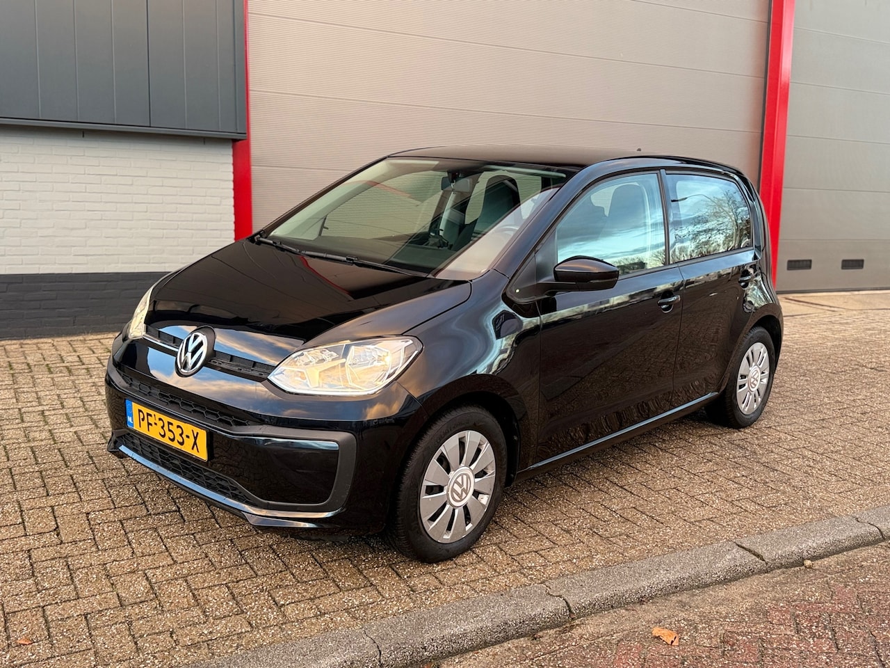 Volkswagen Up! - 1.0 BMT up! beats 1.0 BMT up! beats - AutoWereld.nl
