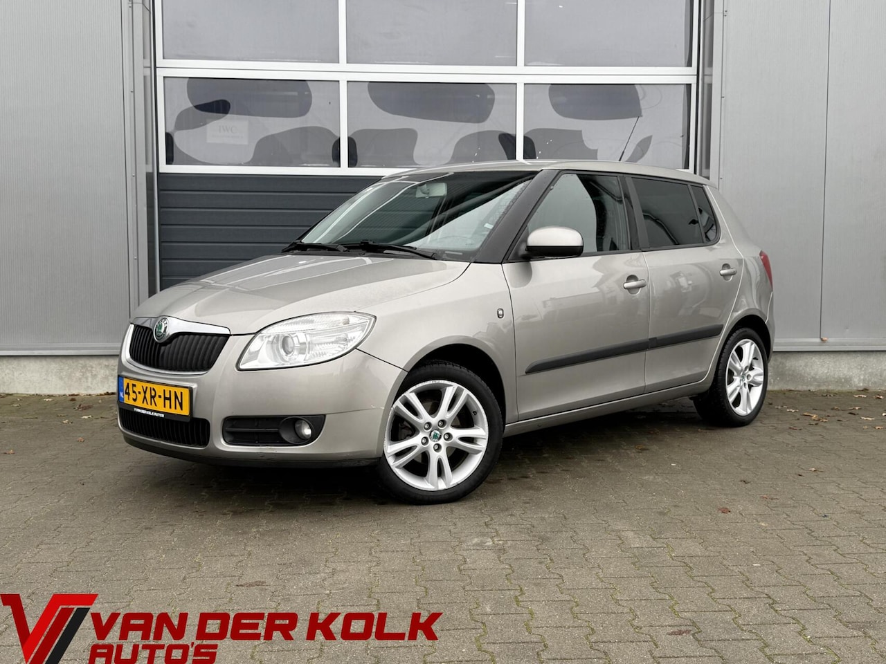 Skoda Fabia - 1.6-16V Elegance Cruise Climate Lichtmetaal Trekhaak - AutoWereld.nl