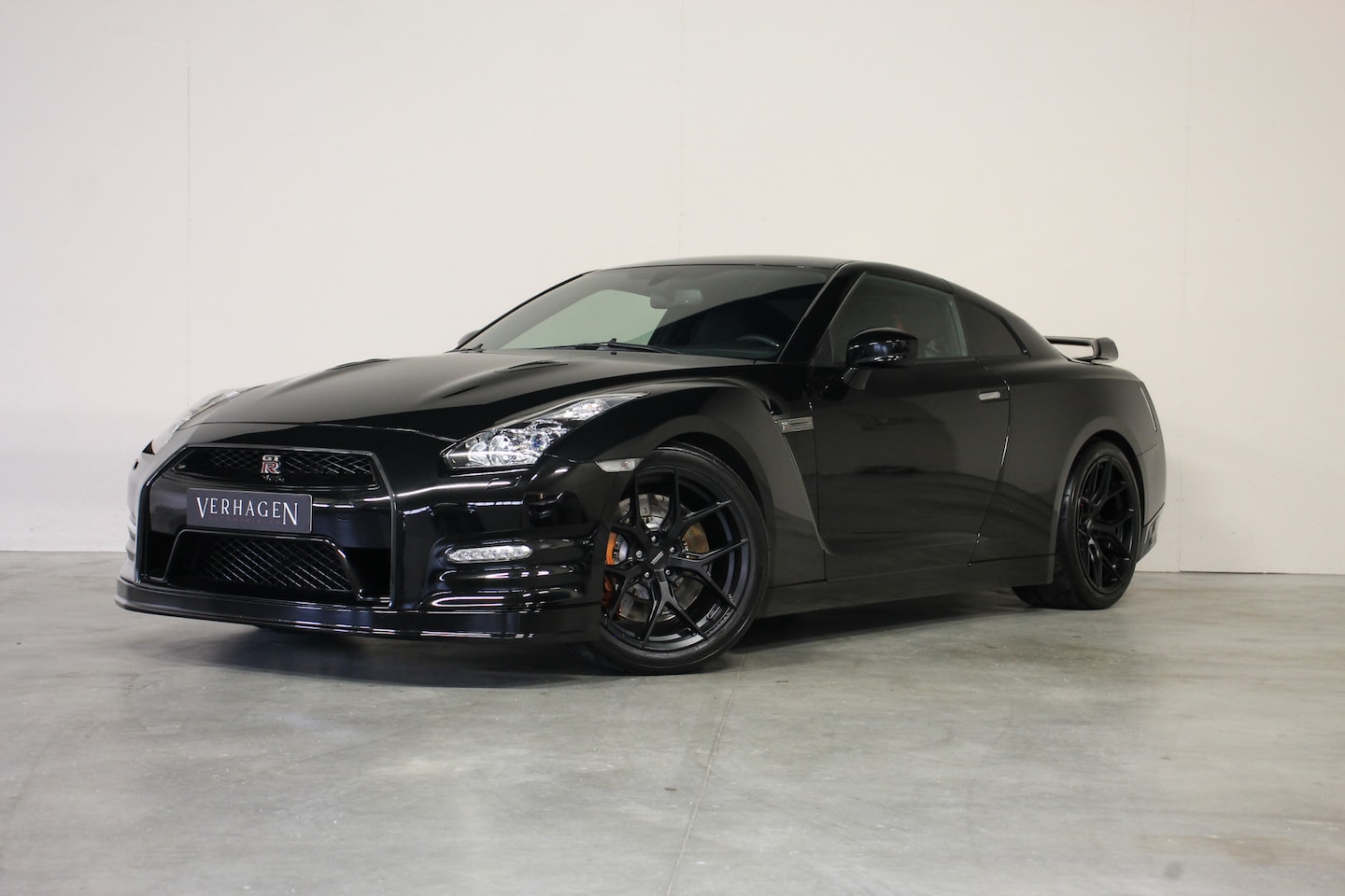 Nissan GT-R - 3.8 V6 Black Edition 3.8 V6 1100PK Black Edition - AutoWereld.nl