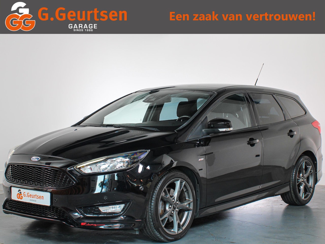 Ford Focus Wagon - 2.0 TDCI Titanium 2.0 TDCI Titanium, ST-Line, Stoel/Stuurverwarming, Trekhaak, Bluetooth - AutoWereld.nl