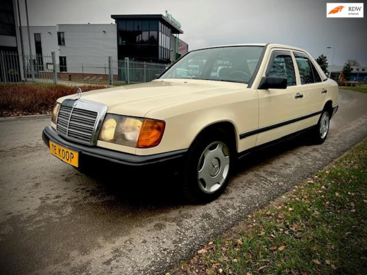 Mercedes-Benz 200-500 (W124) - 230 E 230 E - AutoWereld.nl