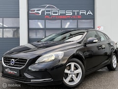 Volvo V40 - 1.6 T2 Summum Xenon Navi Stoelverw Clima Orig NL