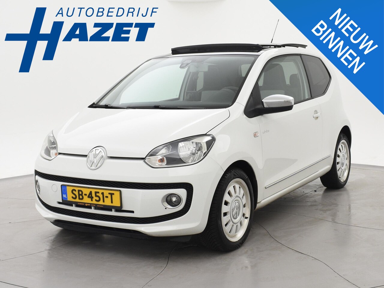 Volkswagen Up! - 1.0 HIGH UP! WHITE + SCHUIFDAK PANORAMA STOELVERW. | NAVIGATIE | CRUISE | PARKEERSENSOREN - AutoWereld.nl