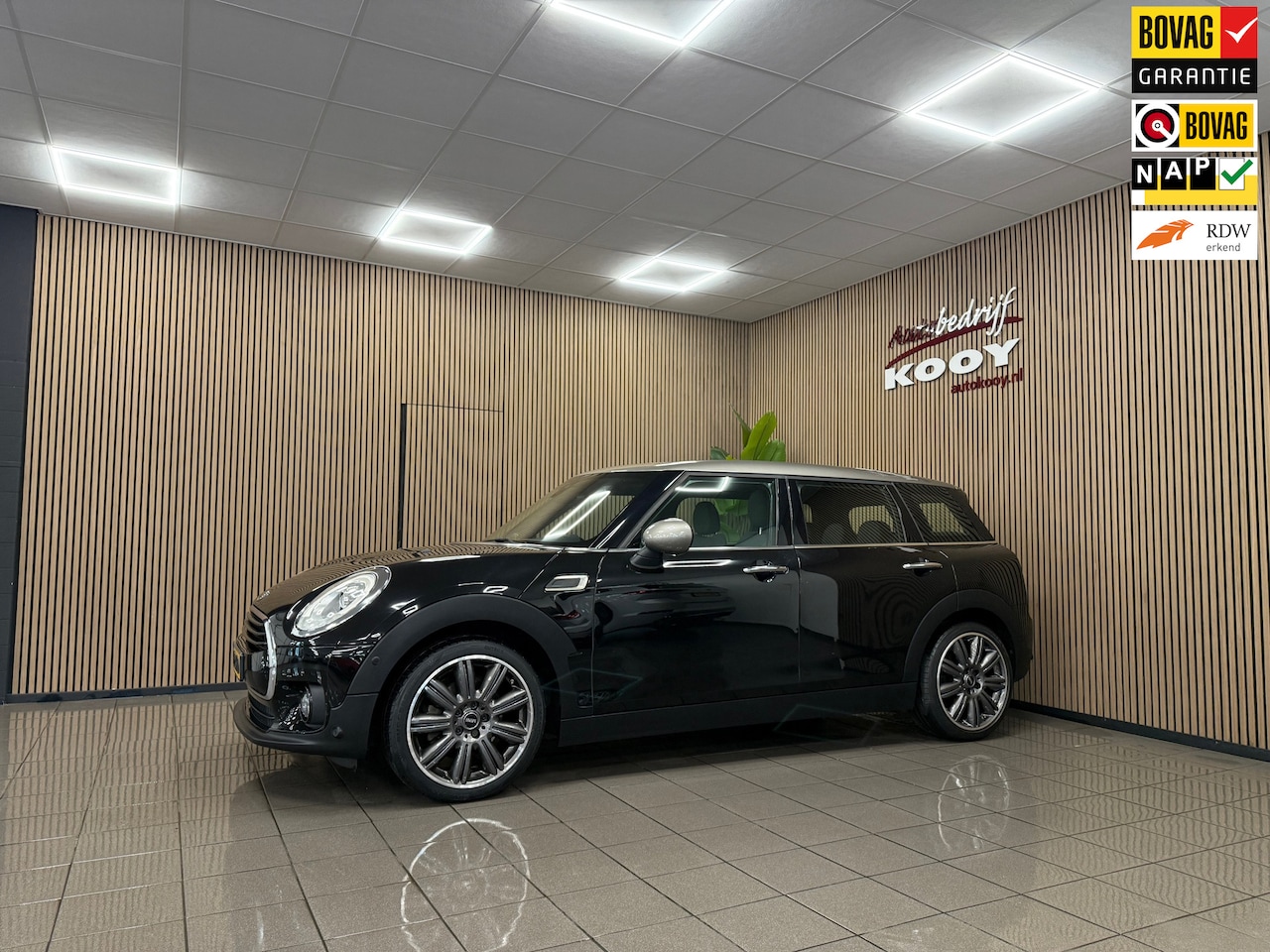 MINI Clubman - Mini 1.5 Cooper Chili * Automaat / Panoramadak / Harman Kardon / NL Auto * - AutoWereld.nl