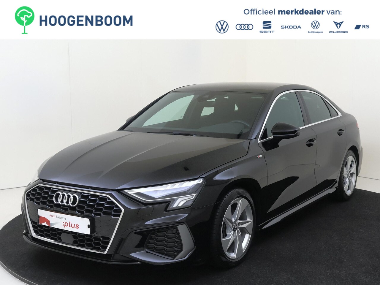 Audi A3 Limousine - 35 TFSI S edition | Parkeersensoren achter | Cruise control | CarPlay | Audi virtual cockp - AutoWereld.nl