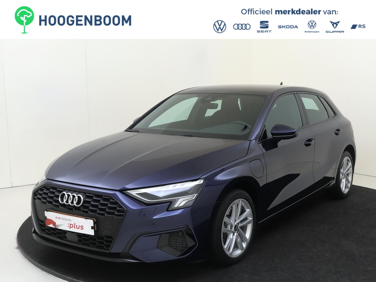 Audi A3 Sportback - 40 TFSI e Business edition | Parkeersensoren achter | CarPlay | Navigatie | Electronic cli - AutoWereld.nl