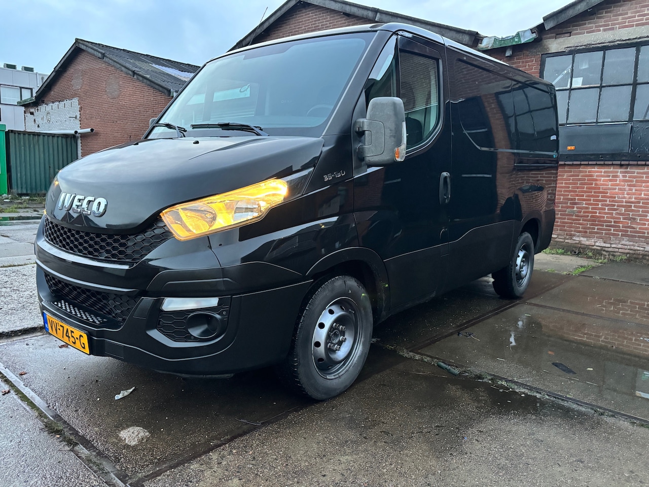 Iveco Daily - 35S13V 2.3 300 H1 L1H1 Trekhaak  j 3500 kg - AutoWereld.nl