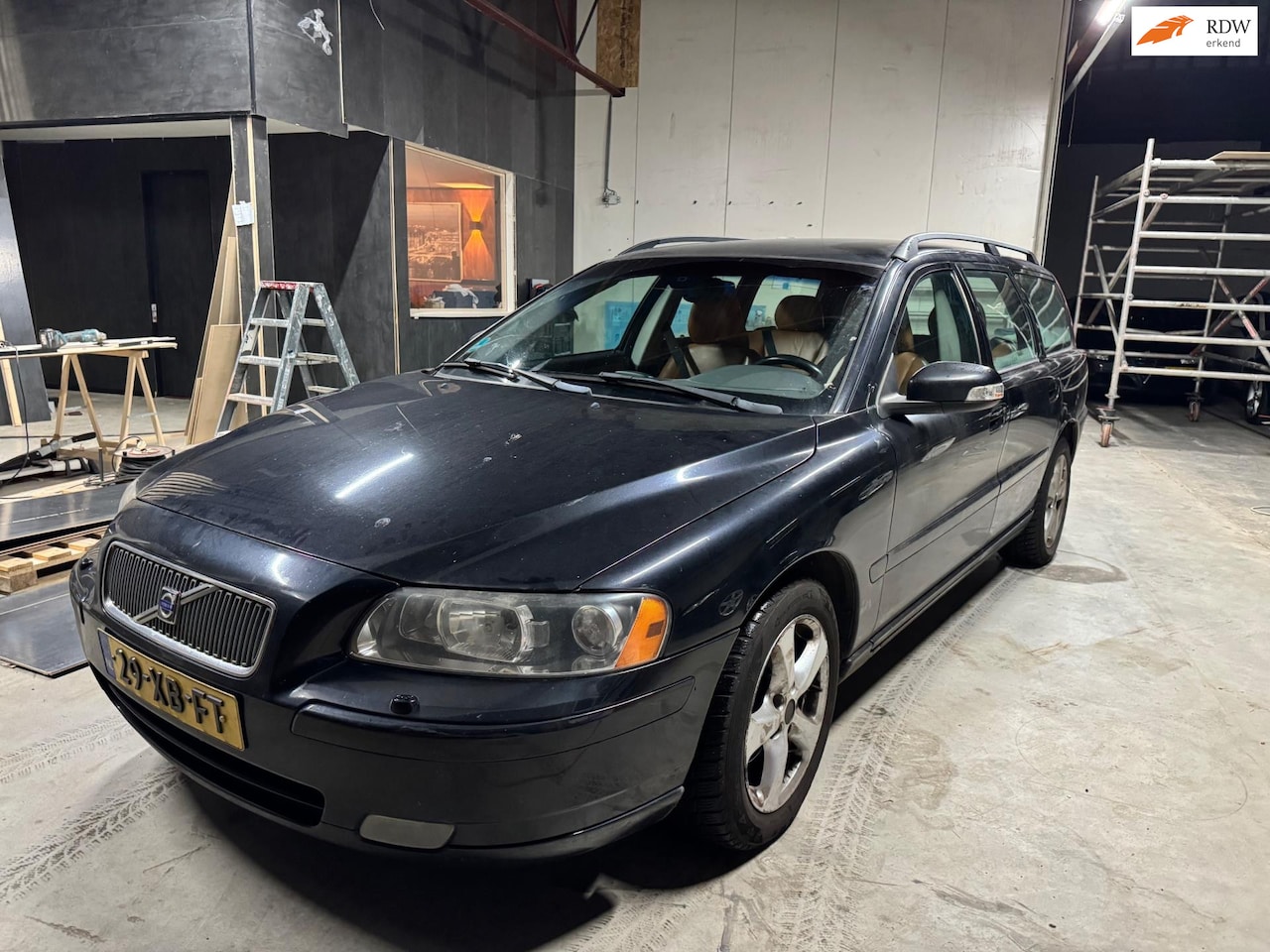 Volvo V70 - 2.4 D5 Edition Classic 2.4 D5 Edition Classic - AutoWereld.nl