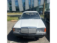 Mercedes-Benz 190-serie - 2.0 E autom lpg