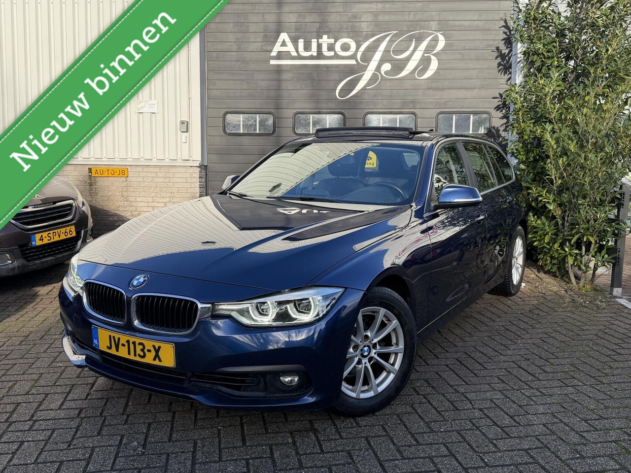 BMW 3-serie Touring - 318i CENTENNIAL | PANORAMA | LED | TREKHAAK!! - AutoWereld.nl
