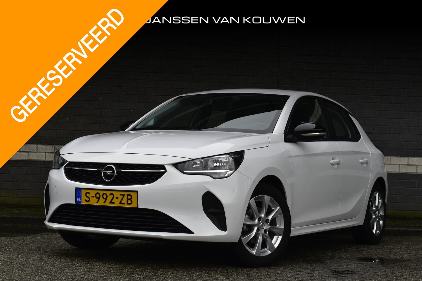 Opel Corsa - 1.2 Level 2 / Parkeersensoren / Carplay / Airco / 16" LMW / Private Lease €329,- P/M - AutoWereld.nl