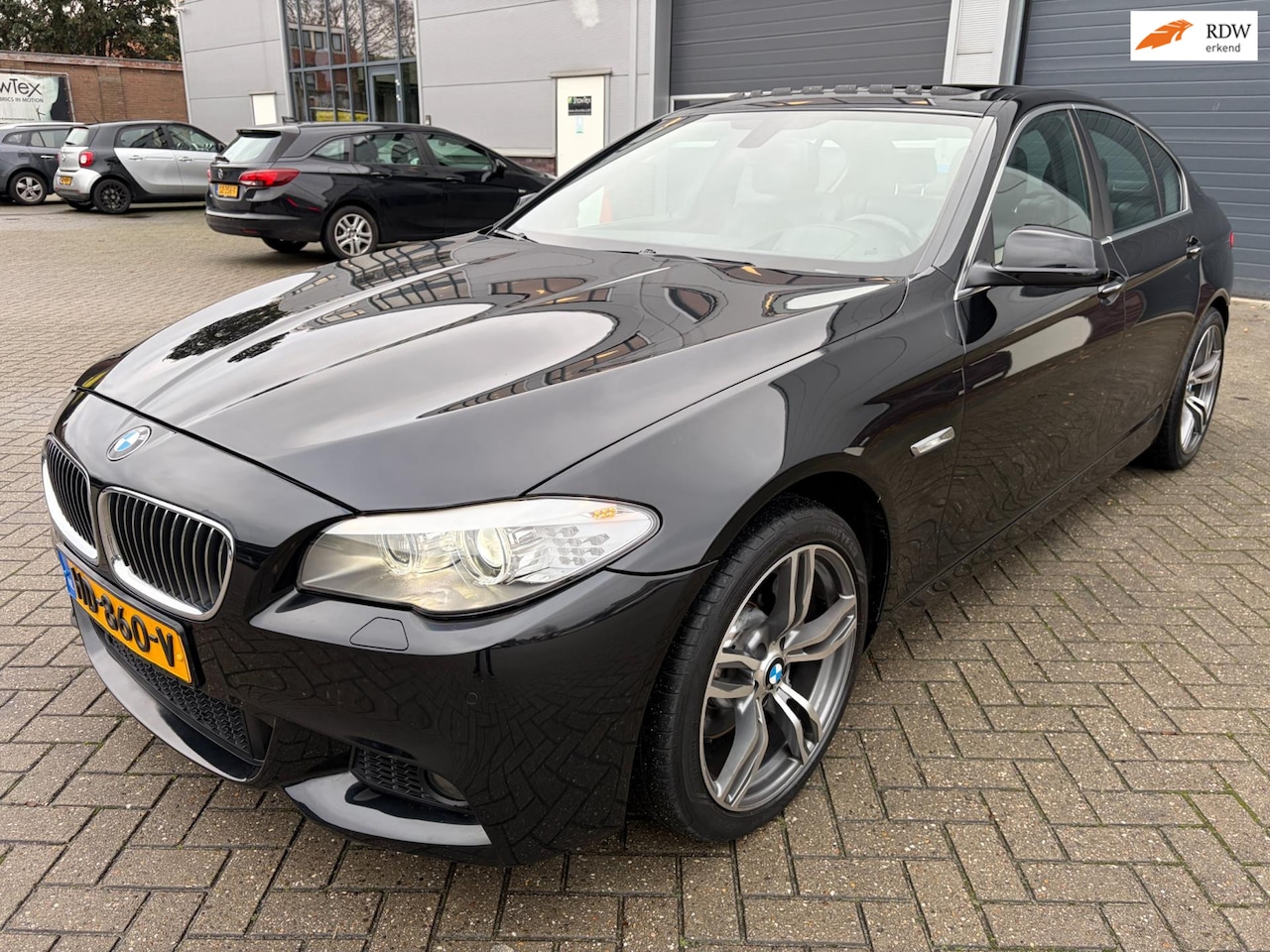 BMW 5-serie - 535i High Executive / M-Pakket / Leder / Automaat / Xenon - AutoWereld.nl