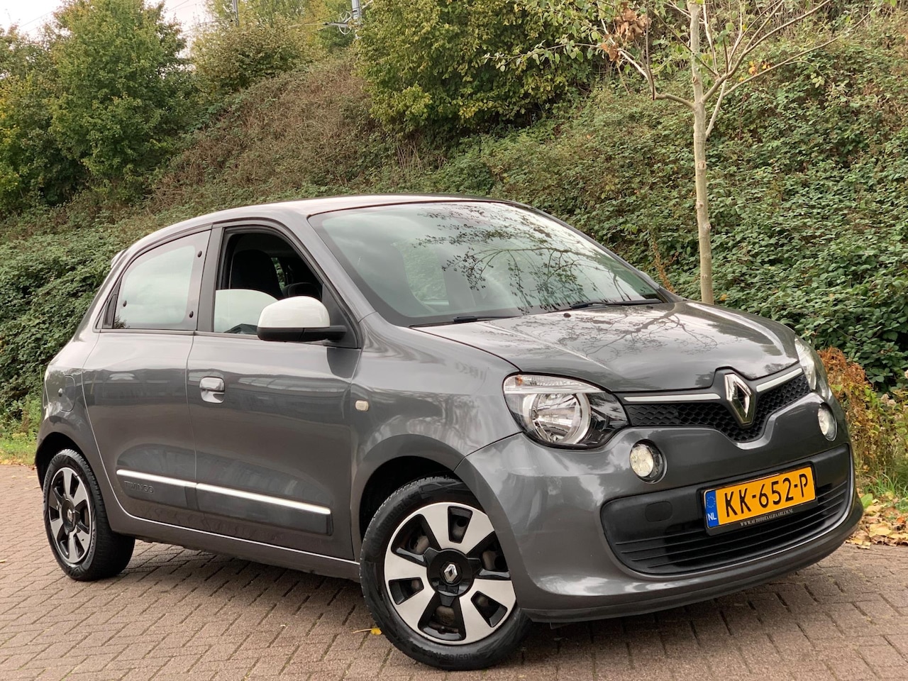 Renault Twingo - 1.0 SCe Collection LED AIRCO 2016 NIEUWE APK ! - AutoWereld.nl