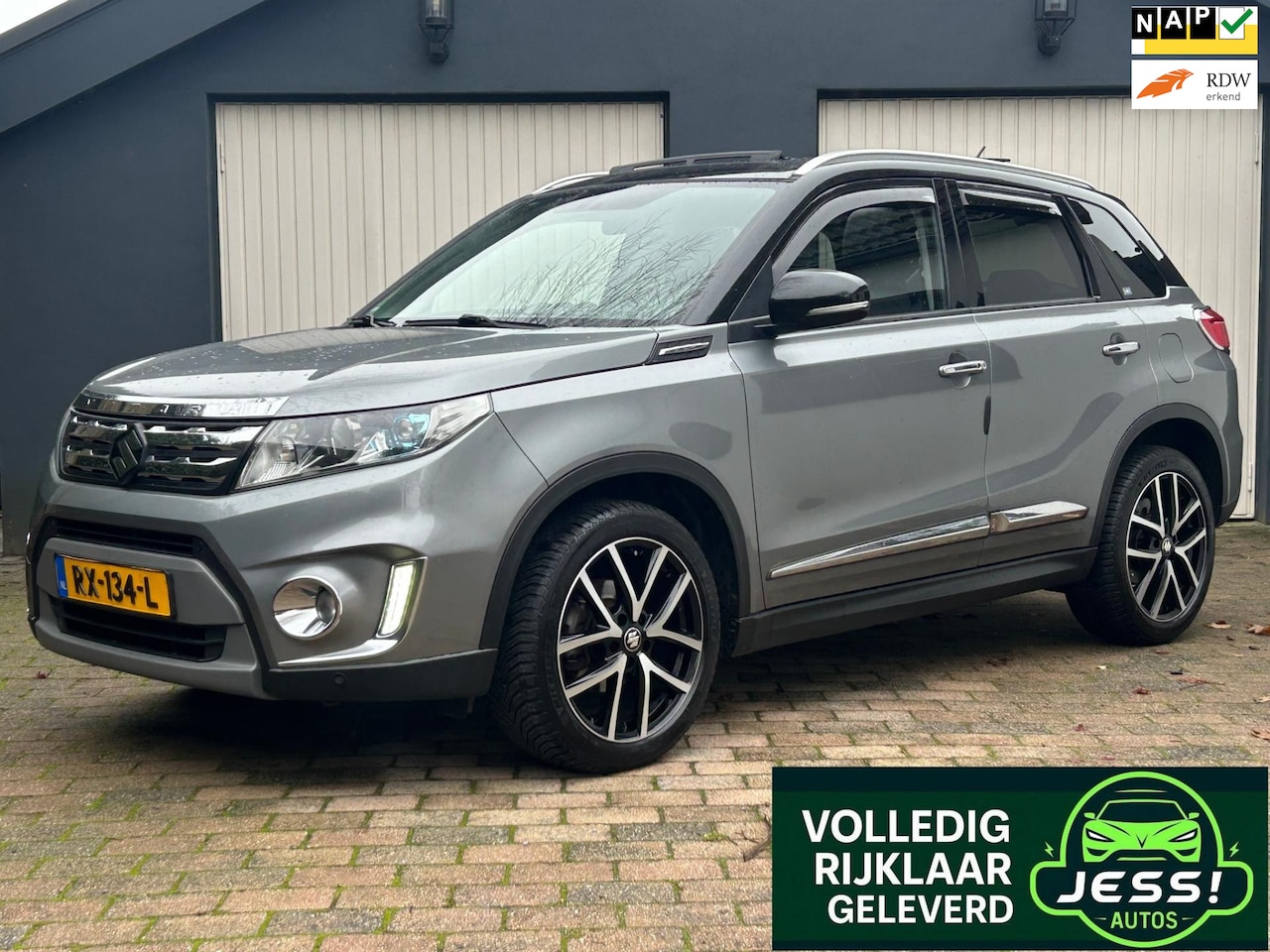 Suzuki Vitara - 1.6 High Executive / Nieuw binnen / Pano - AutoWereld.nl