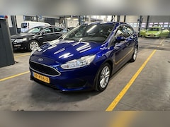 Ford Focus - 1.0 Trend Edition Airco, Navi, Cruise